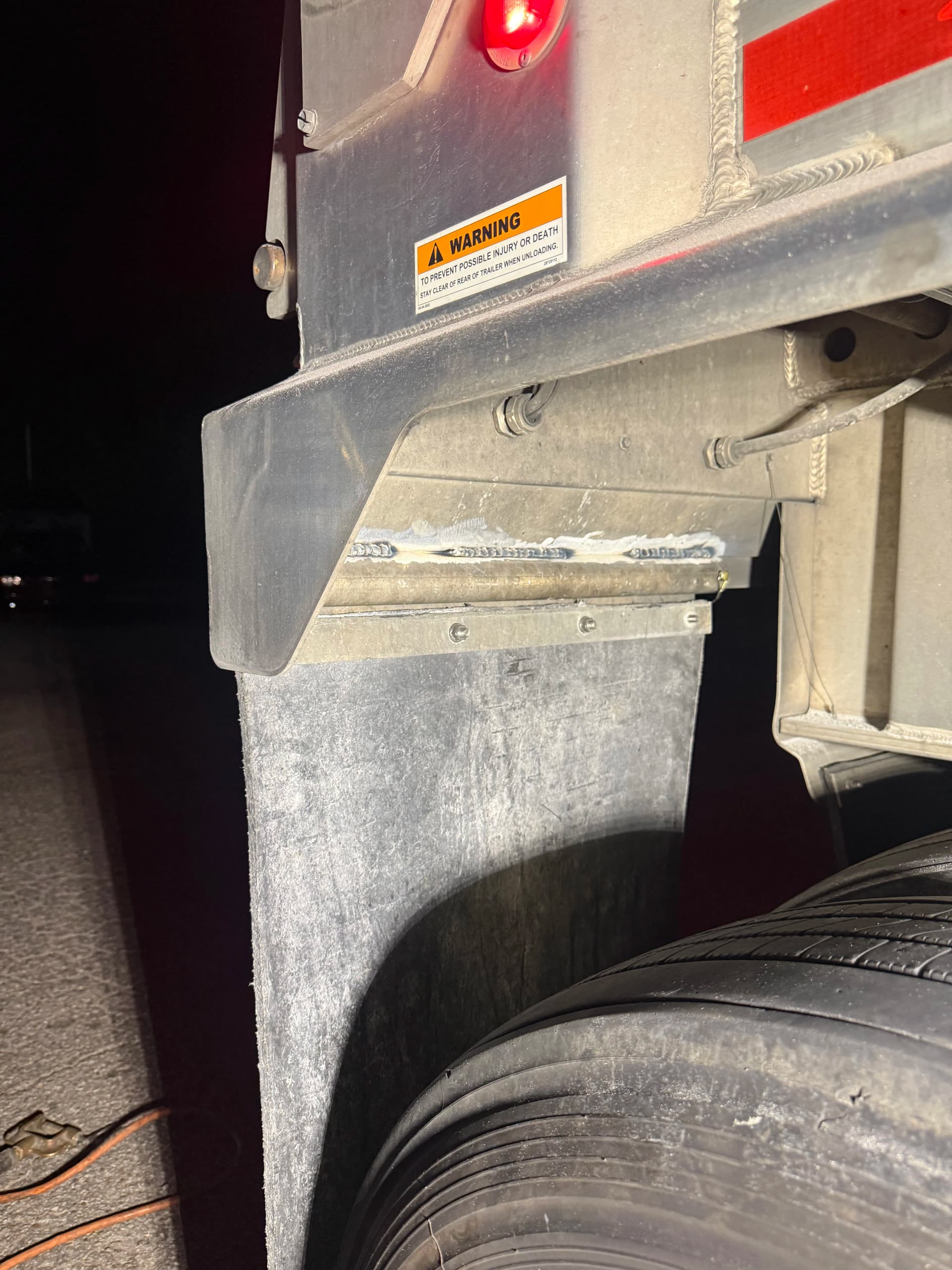 Late-Night Emergency Aluminum Trailer Repair That Kept a Driver on Schedule