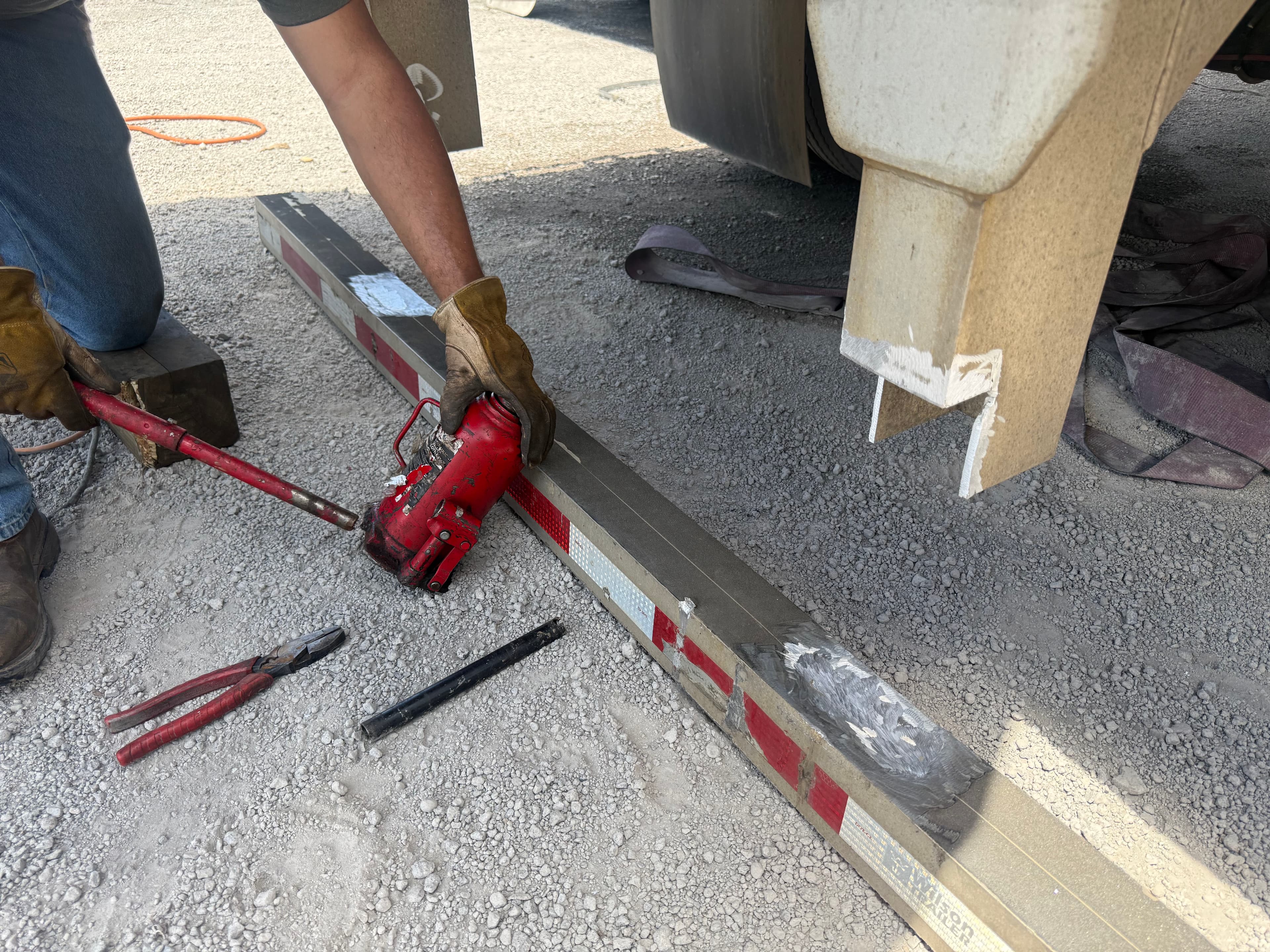 Project Emergency Onsite Aluminum Trailer Bumper Repair and Gusset Reinforcement image