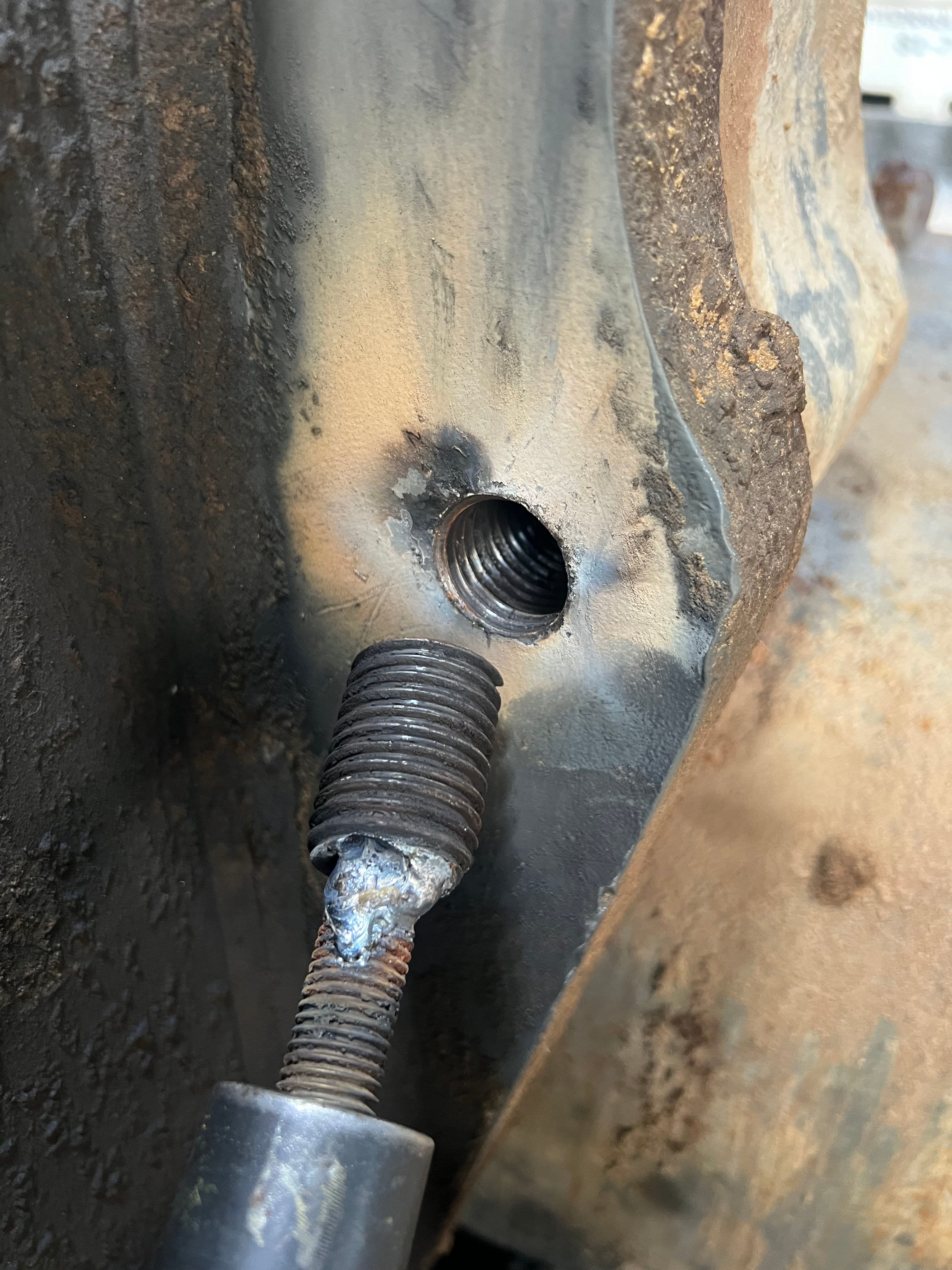 Project Broken Bolt Extraction on a Track Frame Done Right image