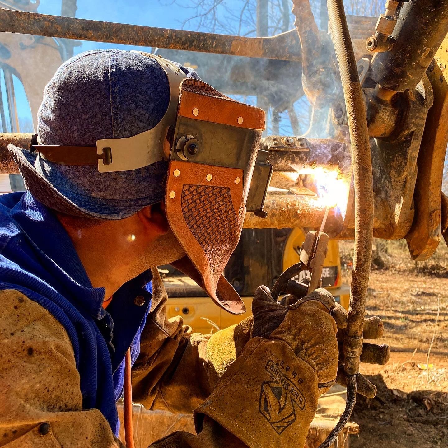 Project Crack Repair on a CAT Excavator Before It Became a Real Problem image