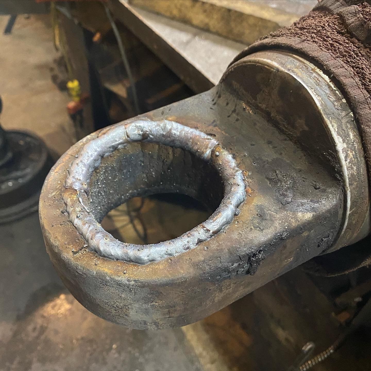 Gallery photos for Komatsu Haul Truck Cylinder Back in Service After Line Bore Repair: Image #2