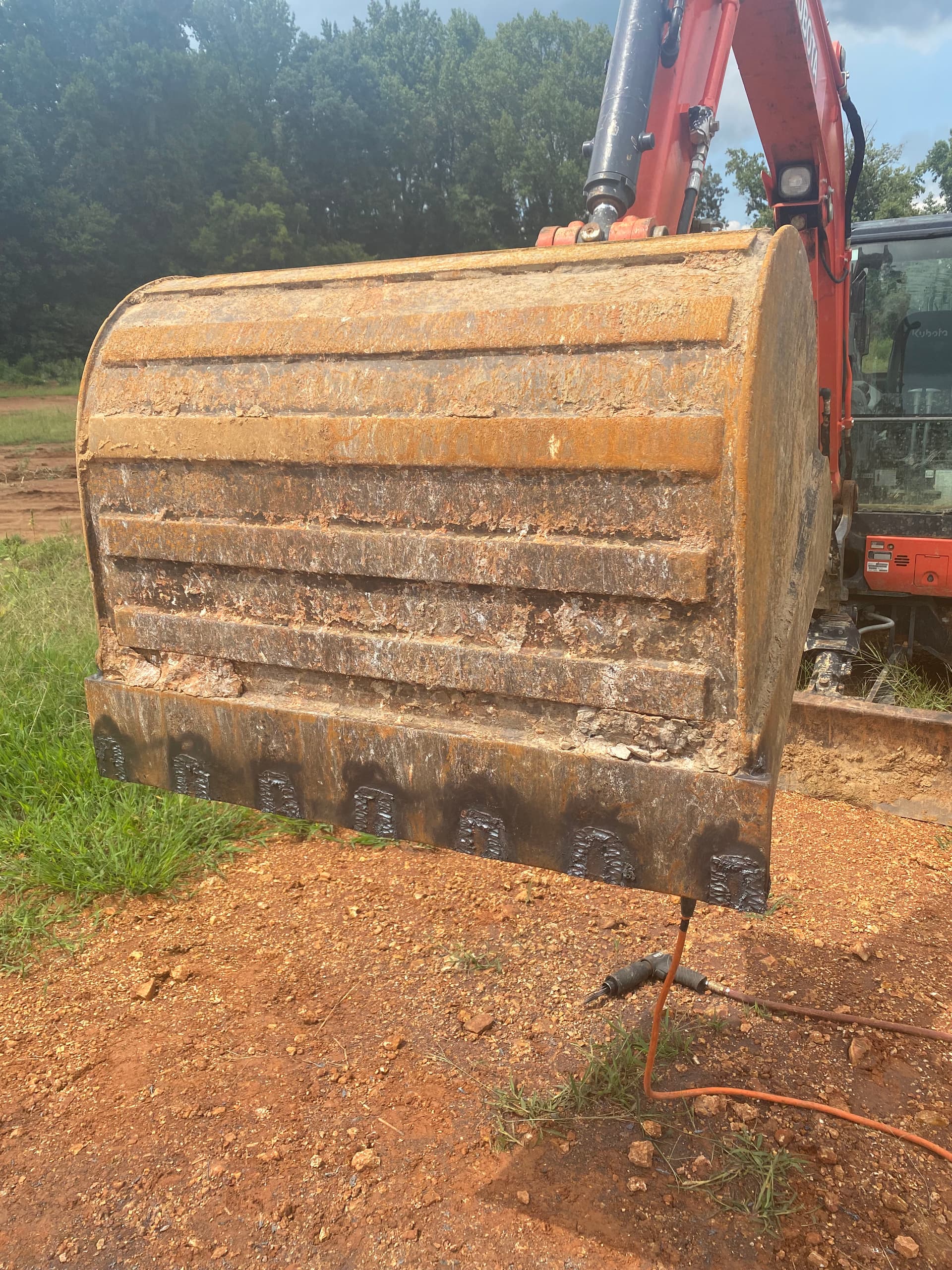 Gallery photos for Kubota Mini Excavator Bucket Shank Replacement Done Right: Image #4