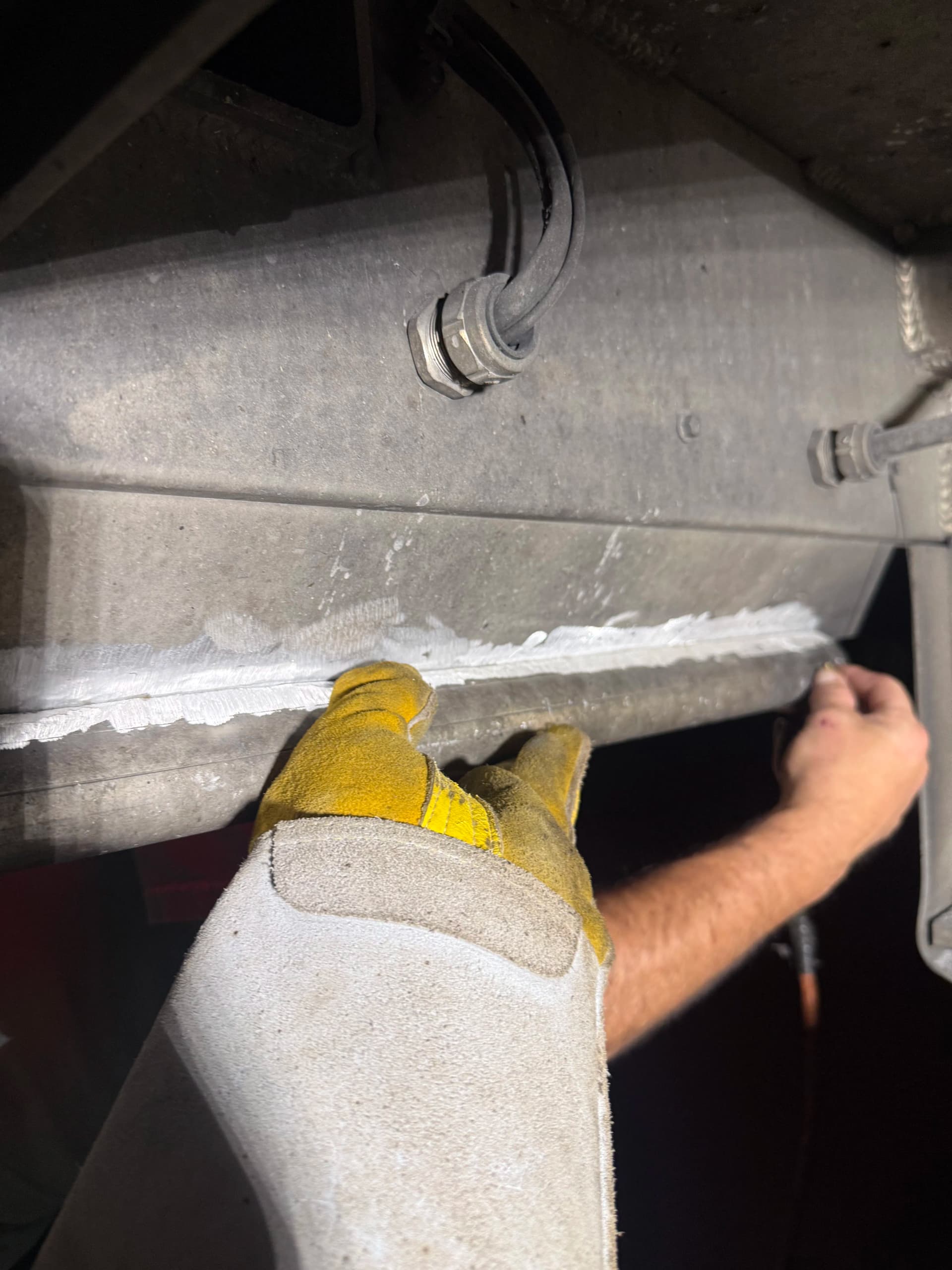 Gallery photos for Late-Night Emergency Aluminum Trailer Repair That Kept a Driver on Schedule: Image #3