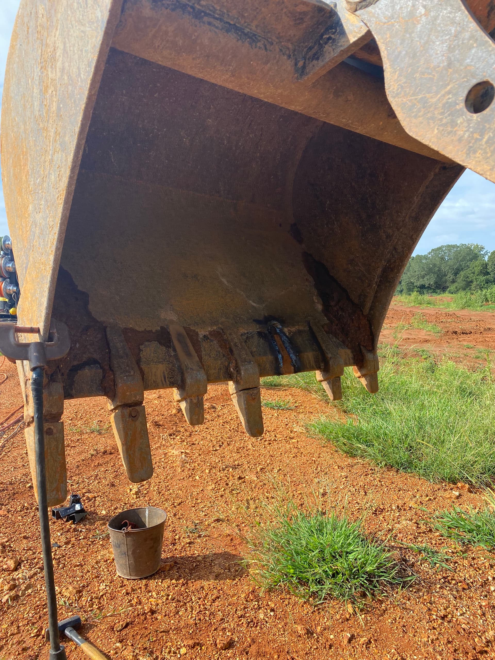 Gallery photos for Kubota Mini Excavator Bucket Shank Replacement Done Right: Image #2